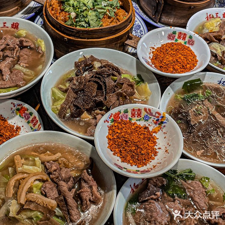 为了这家的火爆脆肠!!不枉我坐动车跨来吃!