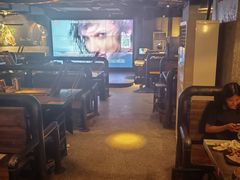 -麦凯伦烧烤·精酿超级工厂店(金桥总店)