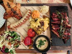 -Mark&Mars Restaurant