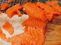 三文鱼刺身-四海一家自助餐(益田假日广场店)