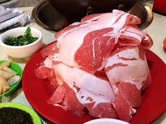 -洞庭洲·防空洞火锅·烧烤·铜锅涮肉(新百广场店)