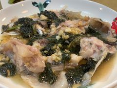 紫苏蒸鱼头-裕芳餐厅·客家菜(豪业店)