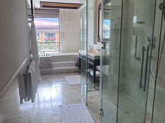 -三亚亚龙湾瑞吉度假酒店