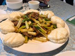 小炒黄牛肉-巴扎美食·新疆菜·西域歌舞表演餐厅(新疆大厦店)