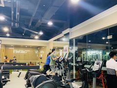 -贝菲特游泳健身(徐泾店)