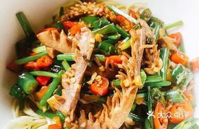 Stir-Fried Pig Kidney Noodles