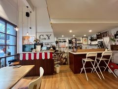 -C.Y Cafe