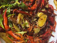 -老街烧烤大排档·地道湖北菜·龙虾馆(汉口火车站店)