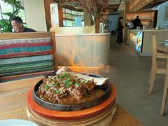 -蜜桃餐厅·伴山(湖滨商业街店)