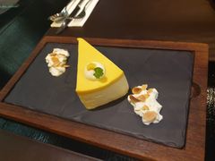 -1881 BY WATER LIBRARY(Central World)