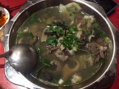-谢老五跷脚牛肉·非遗传承店