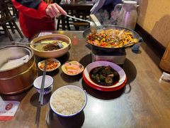-富正毅三下锅·湘西韵味(天门山索道店)