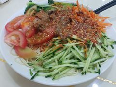 -牛一嘴·兰州牛肉面·大盘鸡(财富中心店)