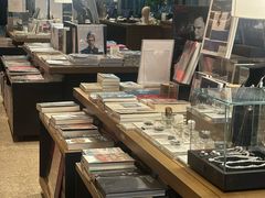-茑屋书店(天目里店)