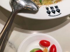 -渔语鱼酸菜鱼新川菜(来福士店)