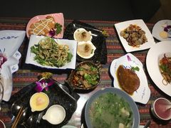 -忘忧草融合私房菜(红鼎国际店)
