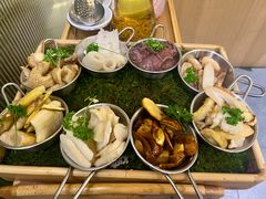 -一朵菌·野生菌探索家火锅(南亚店)