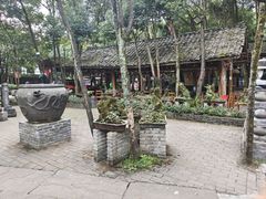 -土砂锅生态山庄·非遗砂锅雅鱼