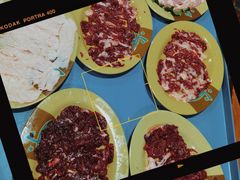 现切牛肉-三千坪超级火锅市场·土灶牛肉火锅