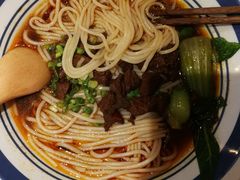 -霸蛮湖南菜·牛肉粉(荣京西街店)