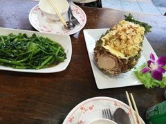 -Dang restaurant (patong phuket)