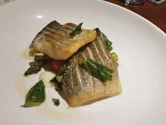 -MONICH牛排融合餐厅(和义大道购物中心店)