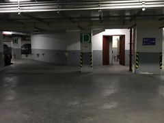 -三号湾广场·停车场