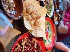 -半步颠小酒馆(繁花中心)
