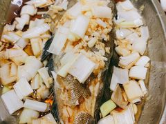 -宾朋海鲜美食餐厅·特色美食(兴海路店)