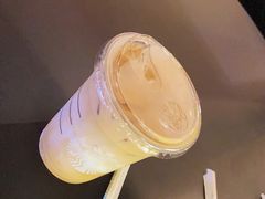 -星巴克(上海虹桥新天地二店)