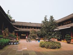 -峨眉山报国寺