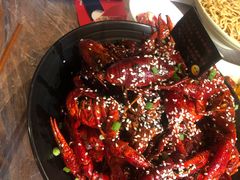 -巴厘龙虾·榜首油焖大虾(音乐学院·沿江酒馆店)