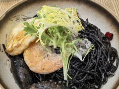 香煎澳洲大虾墨鱼汁意面-Maxpoint Kitchen 西餐咖啡(乐峰广场店)