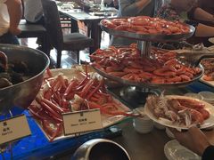 -荣誉国际酒店-云顶旋转餐厅