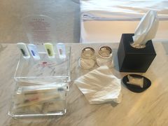 洗漱用品-上海滴水湖皇冠假日酒店