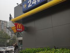 -麦当劳(湖光北街店)