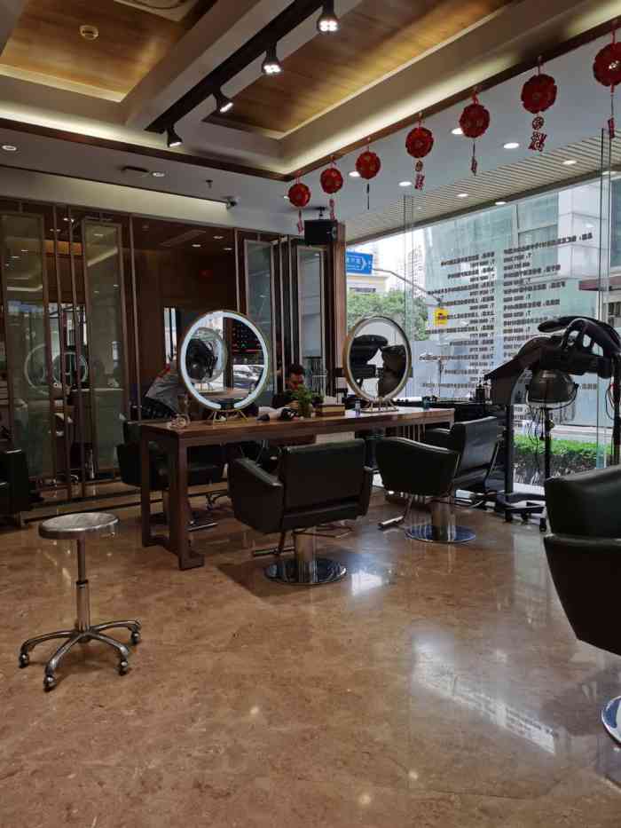 欧梵beautysalon(镇宁路店)-"【项目】剪发最近很多朋友都跟我说我的