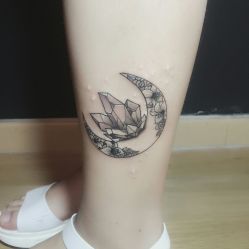 -Black Tattoo Studio