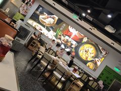 -洪氏嗨捞·猪肚鸡火锅(阳光天地店)