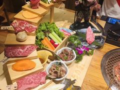 至尊牛上牛-黑牛の店·和牛烧肉(合生汇店)