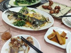 -龙回山庄