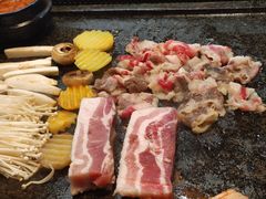 -小黑猪石板烤肉(皇冠花园店)