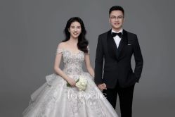 -乐派诗婚纱摄影