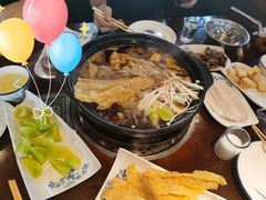-亿诣蝎府炸酱面羊蝎子火锅(酷车小镇店)