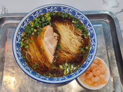 虾仁焖肉面-伟记奥面馆(养育巷店)