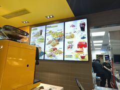 -麦当劳(轻轨曹杨路店)