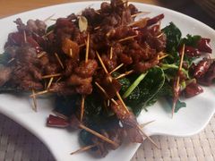 -月亮眼花园餐厅书吧酒吧