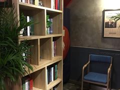 -HIGH FIVE哈福手工汉堡(桂林路店)