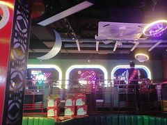 -路边边.炒菜烧烤.音乐餐厅(良乡长虹店)