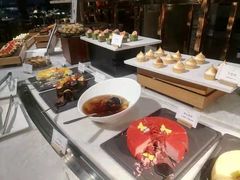 -锦厨国际自助餐厅 · 云端景观 (昆明索菲特大酒店)